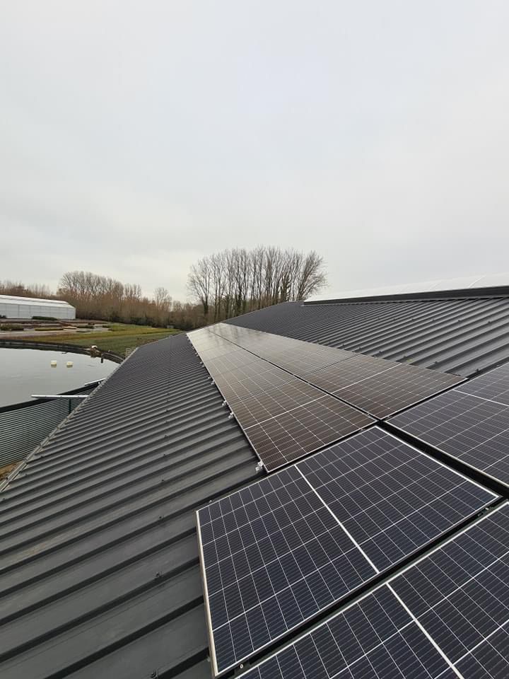 Zonnepanelen door DYMNO
