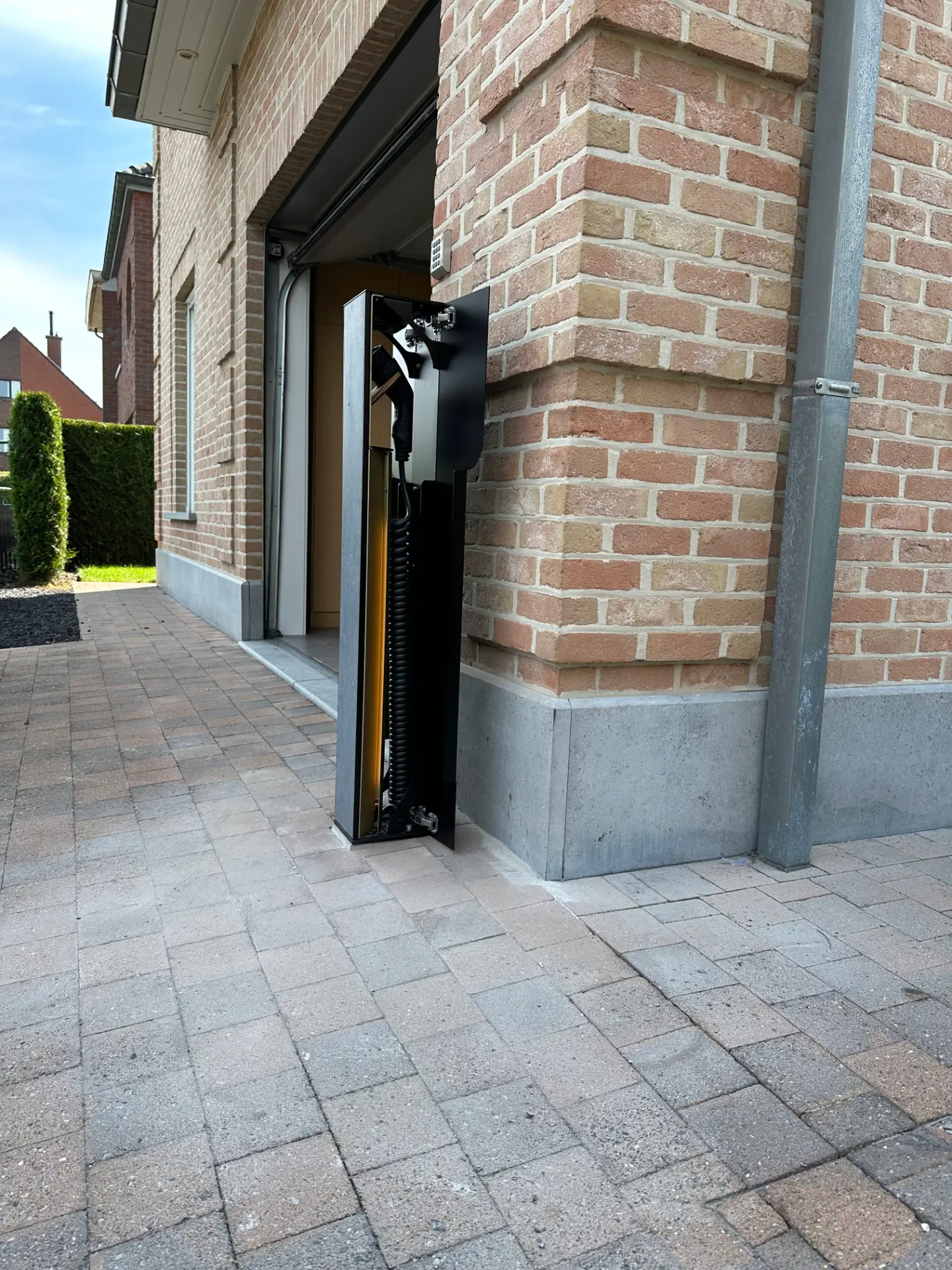 Laadpalen door DYMNO