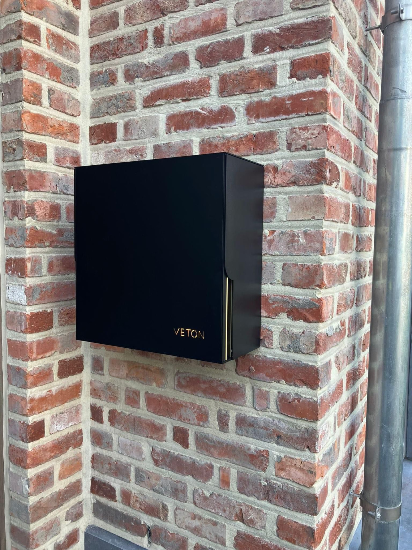 Laadpalen door DYMNO