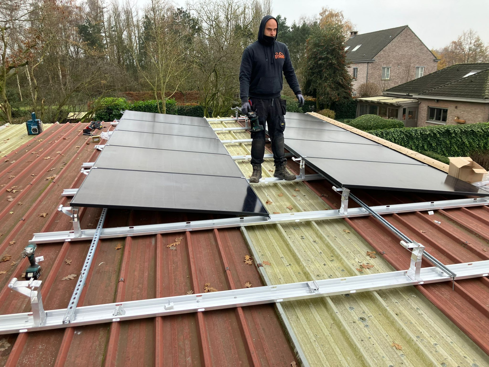 Zonnepanelen door DYMNO