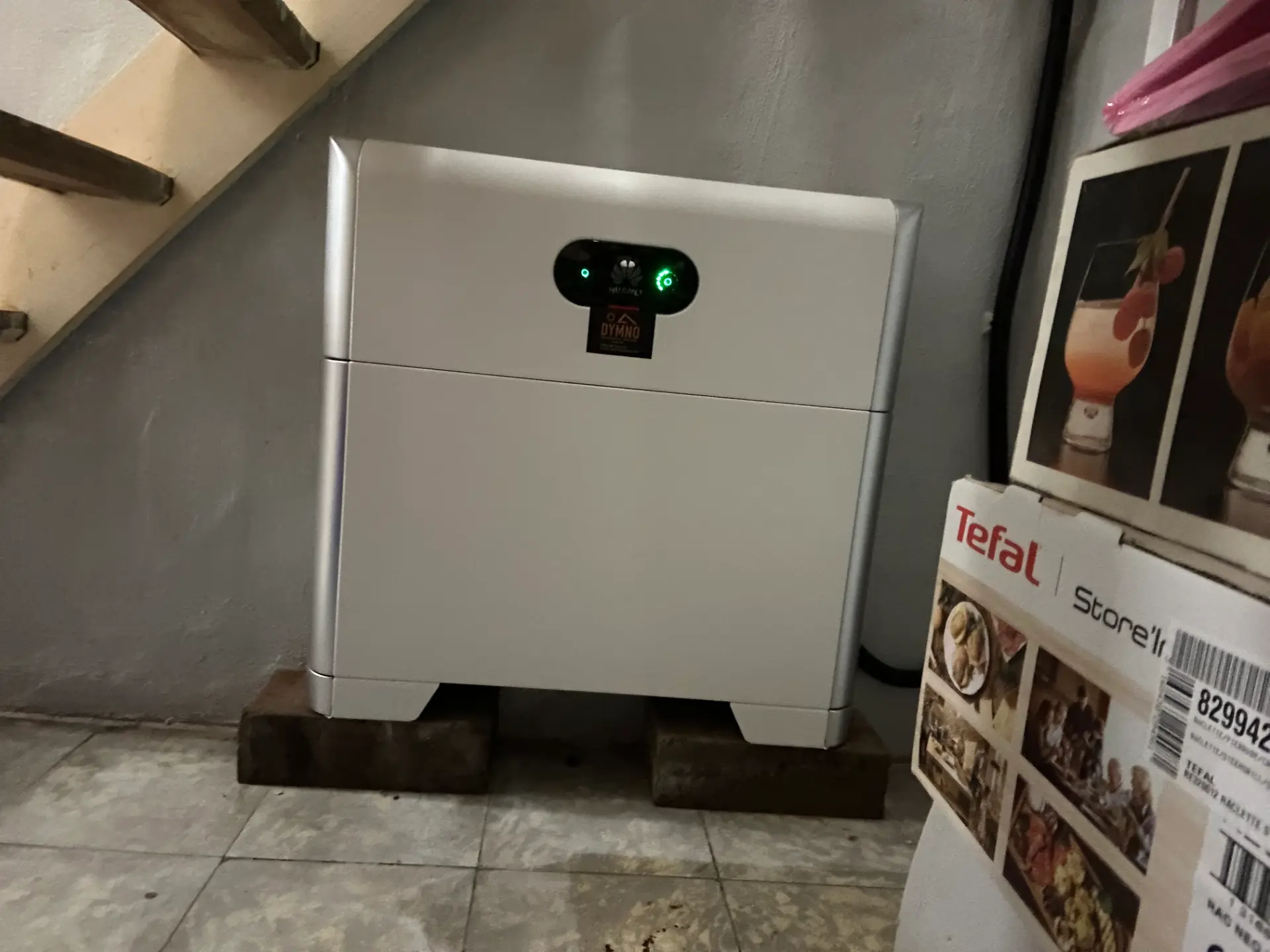 Thuisbatterijen door DYMNO