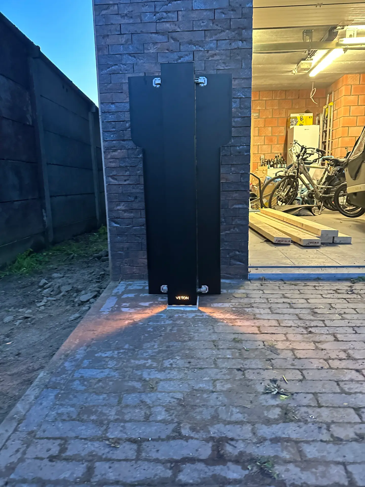 Laadpalen door DYMNO